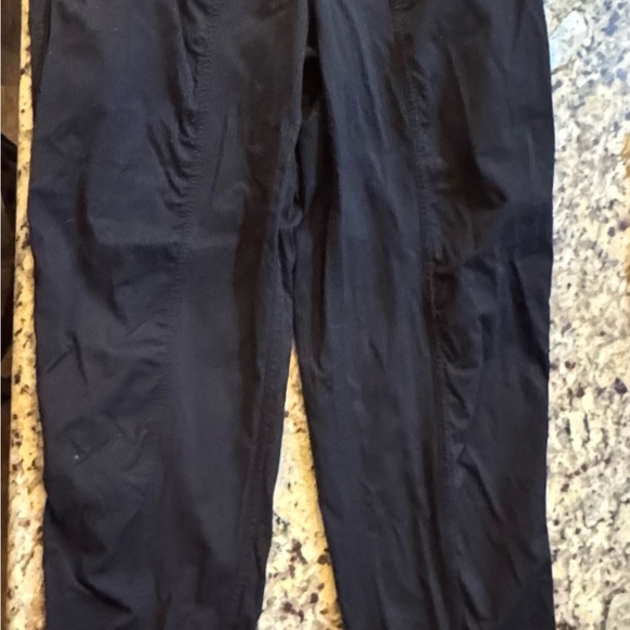 Lululemon Dance Studio mid -rise full length joggers - Picture 2 of 4